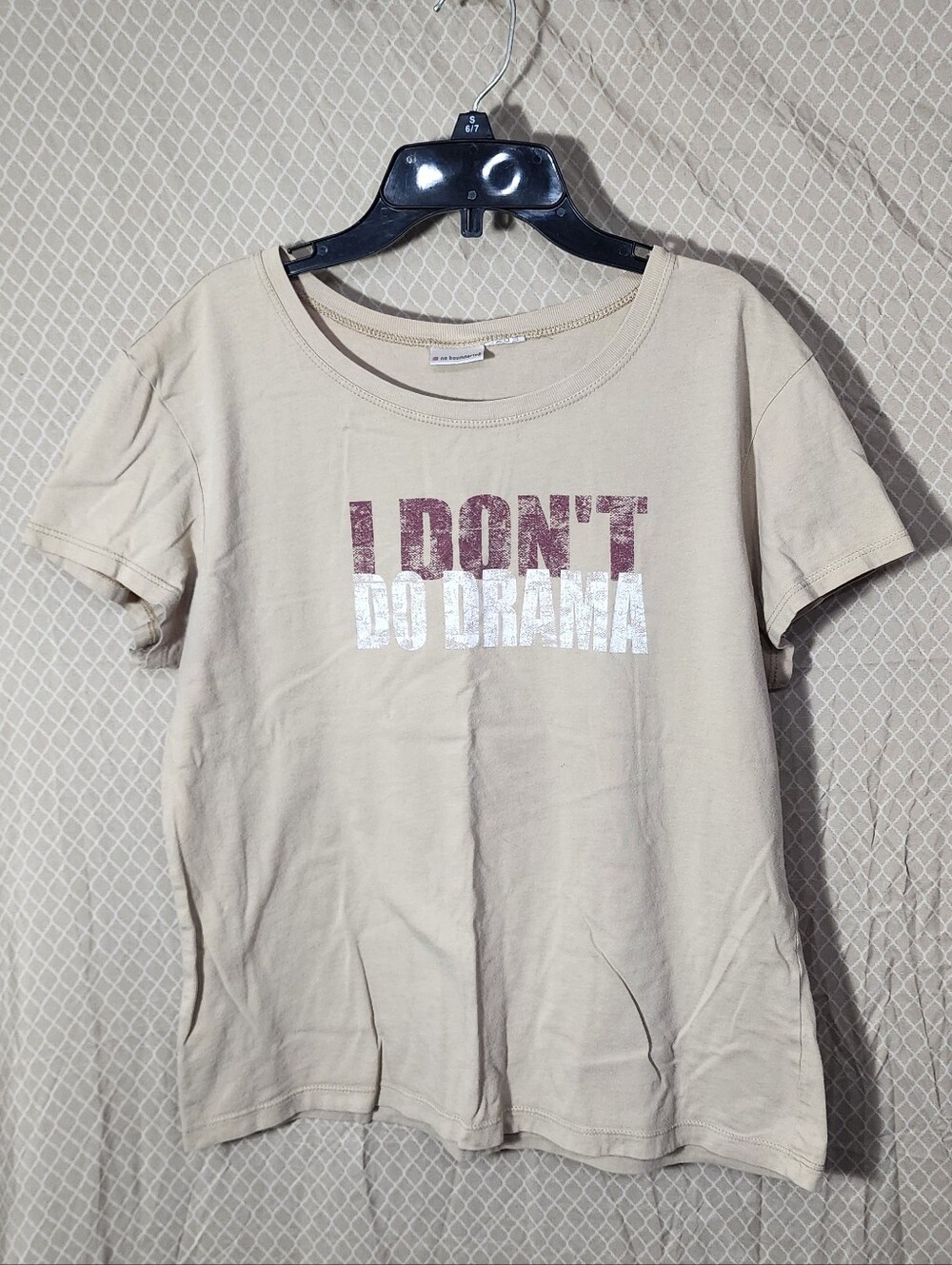 No Boundaries Tan 'I Don't Don't Drama' Graphic Short Sleeve Tshirt Women's Medi